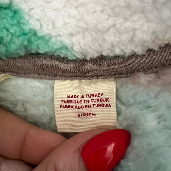 Levi's Atlas Sherpa Mountain Landscape Fleece - Mink - Size Small - Picture 12 of 14